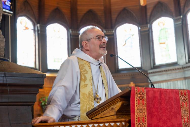 Bishop Alan Gates gives sermon at May 27 new ministry celebration