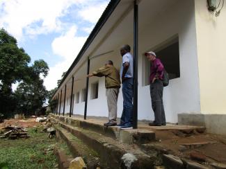 Bishop Gates visiting Hegongo school