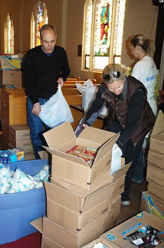 Chelsea food pantry volunteers