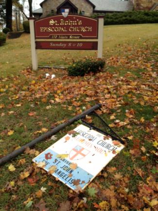 Hingham sign felled by Sandy